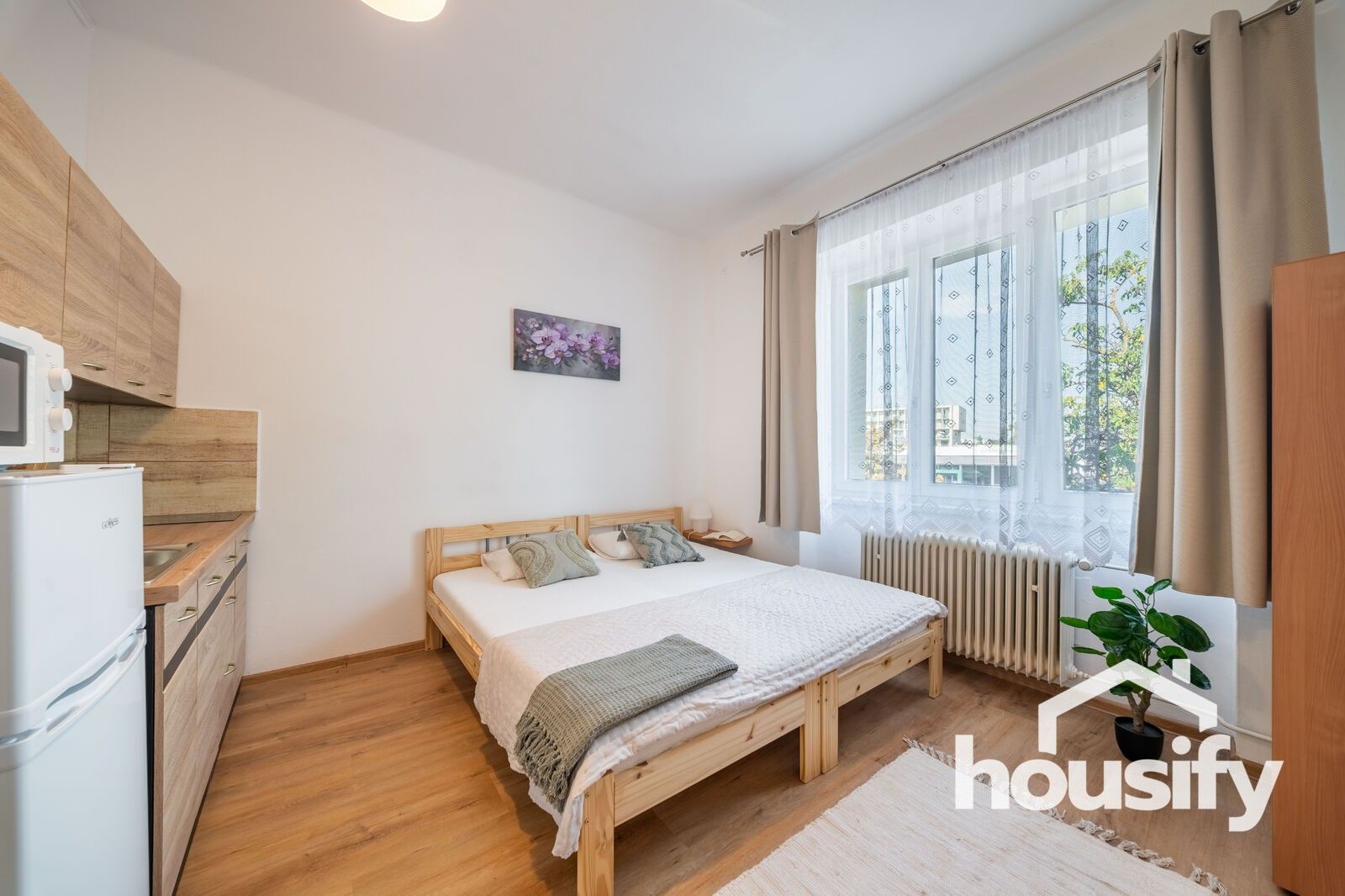 1+kk, Vídeňská třída, Znojmo, 18 m² - 1