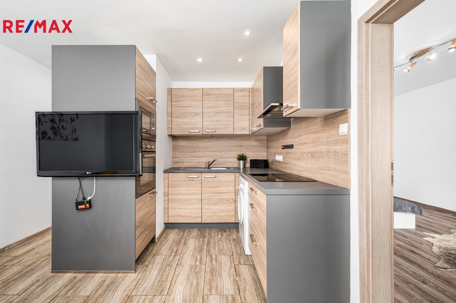 Prodej byt 1+1 - Vodňanská, České Budějovice, 43 m²