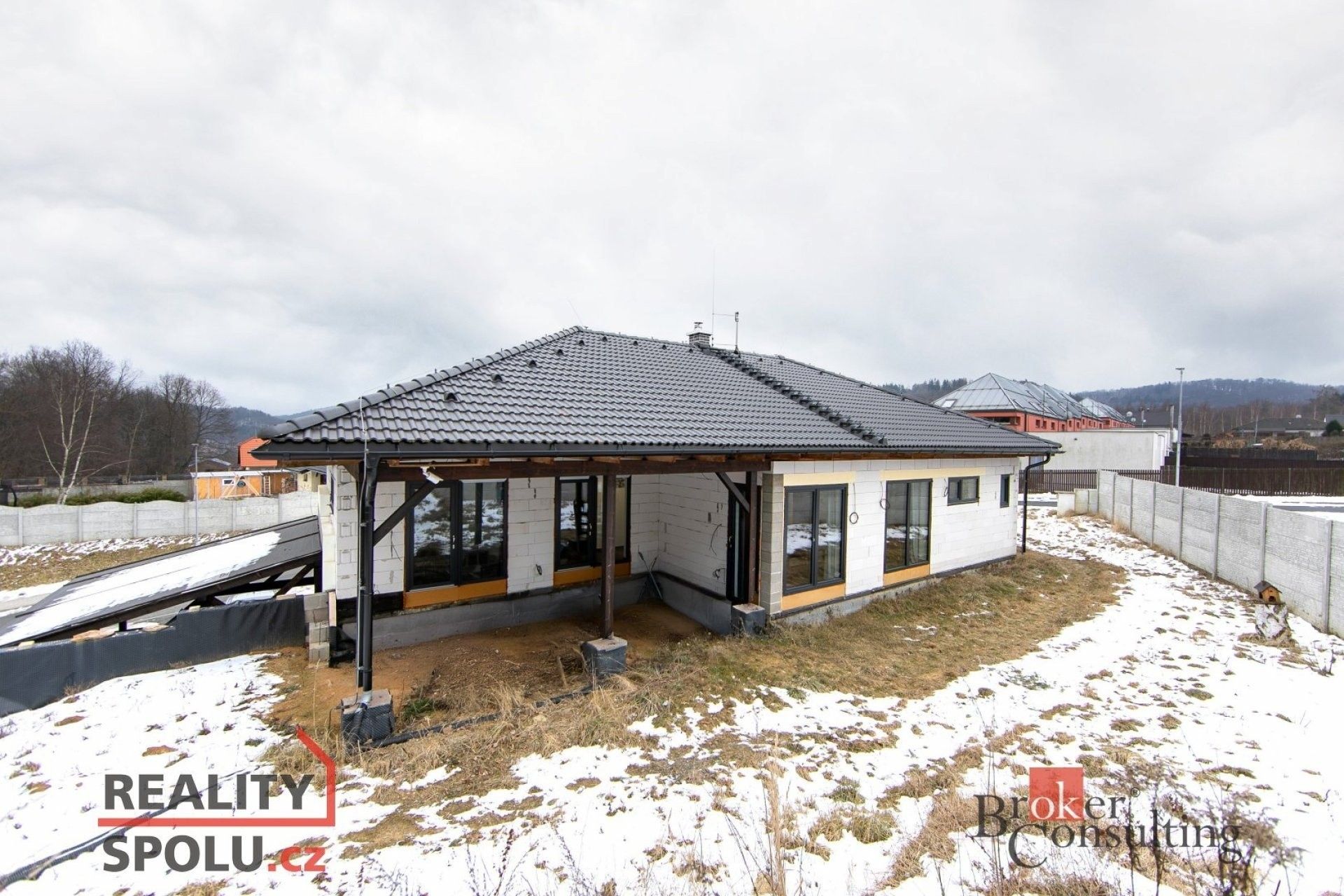 Rodinné domy, Nad Hájovnou, Loket, 196 m²