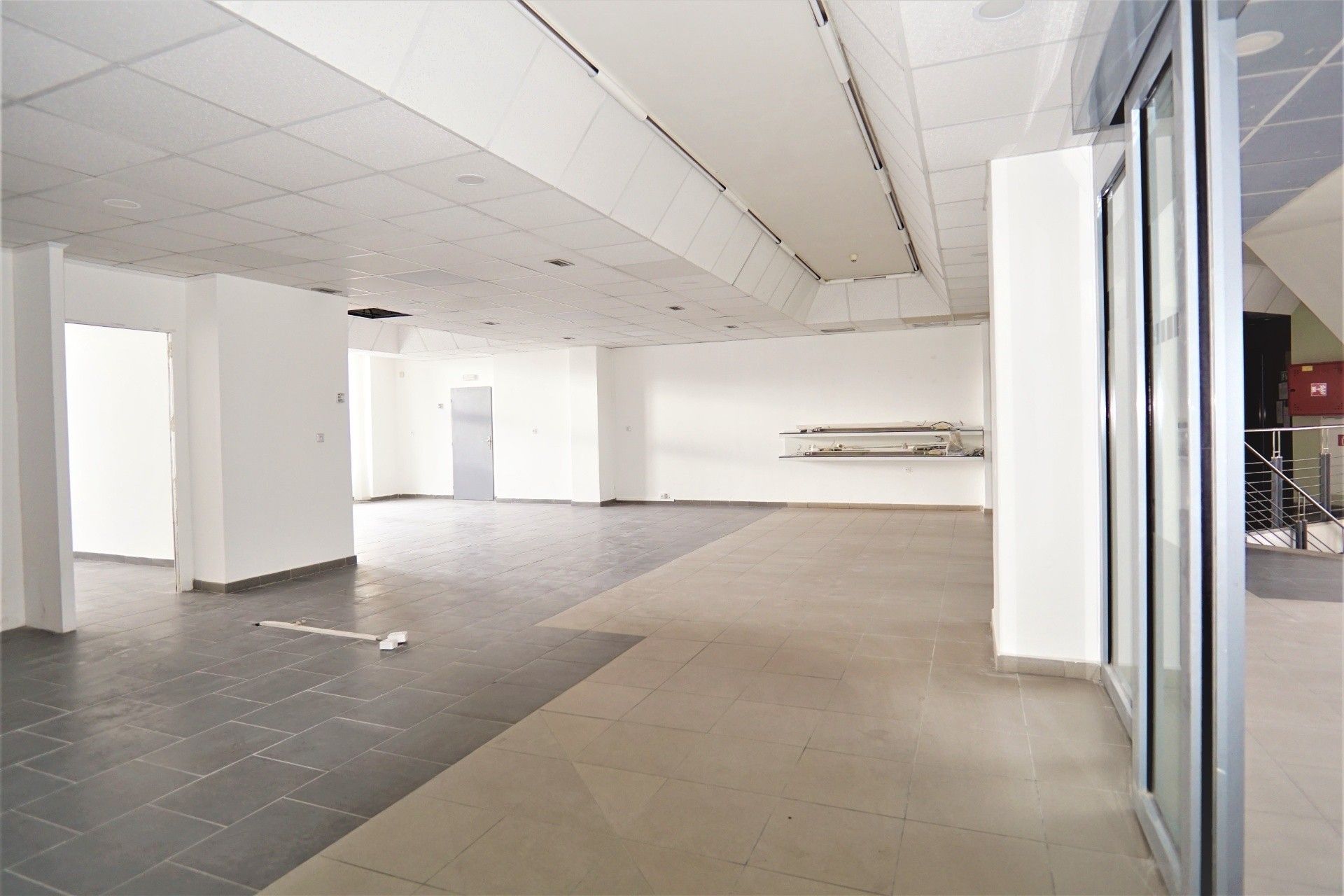 Obchodní prostory, Váňova, Kladno, 123 m² - 1