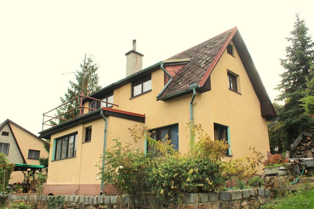 Rodinné domy, Jenštejn, 250 73