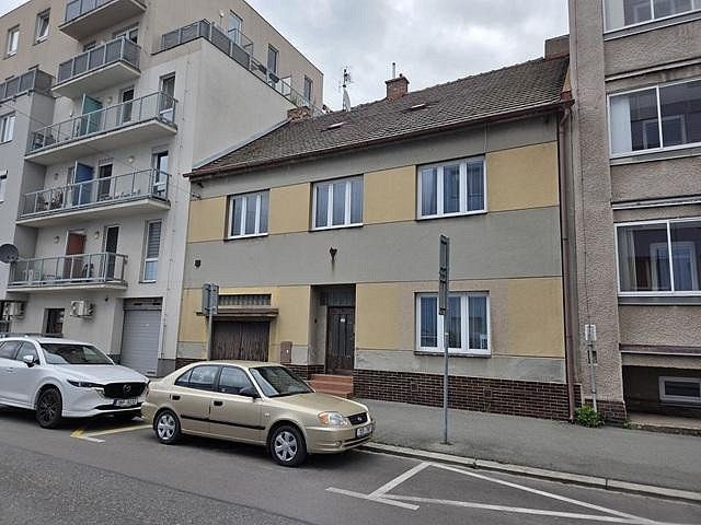 Rodinné domy, Pardubice - Zelené Předměstí, Pardubický kraj, 190 m² - 1