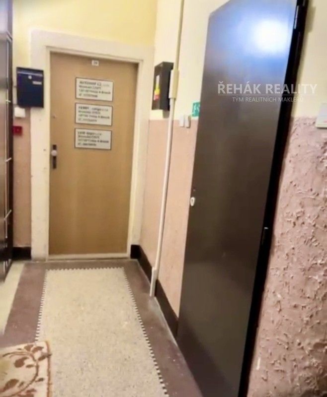 Prodej kancelář - Praha, 147 00