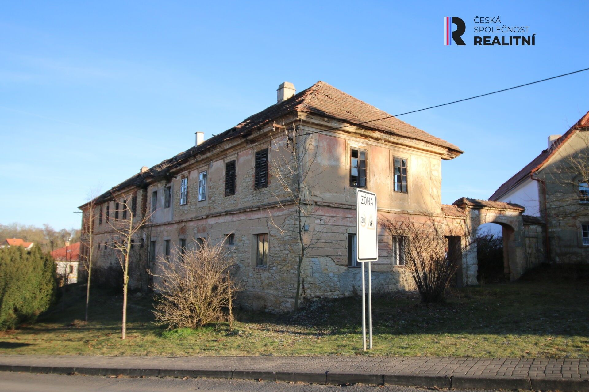 Prodej komerční - Velký Újezd, Chorušice, 618 m²