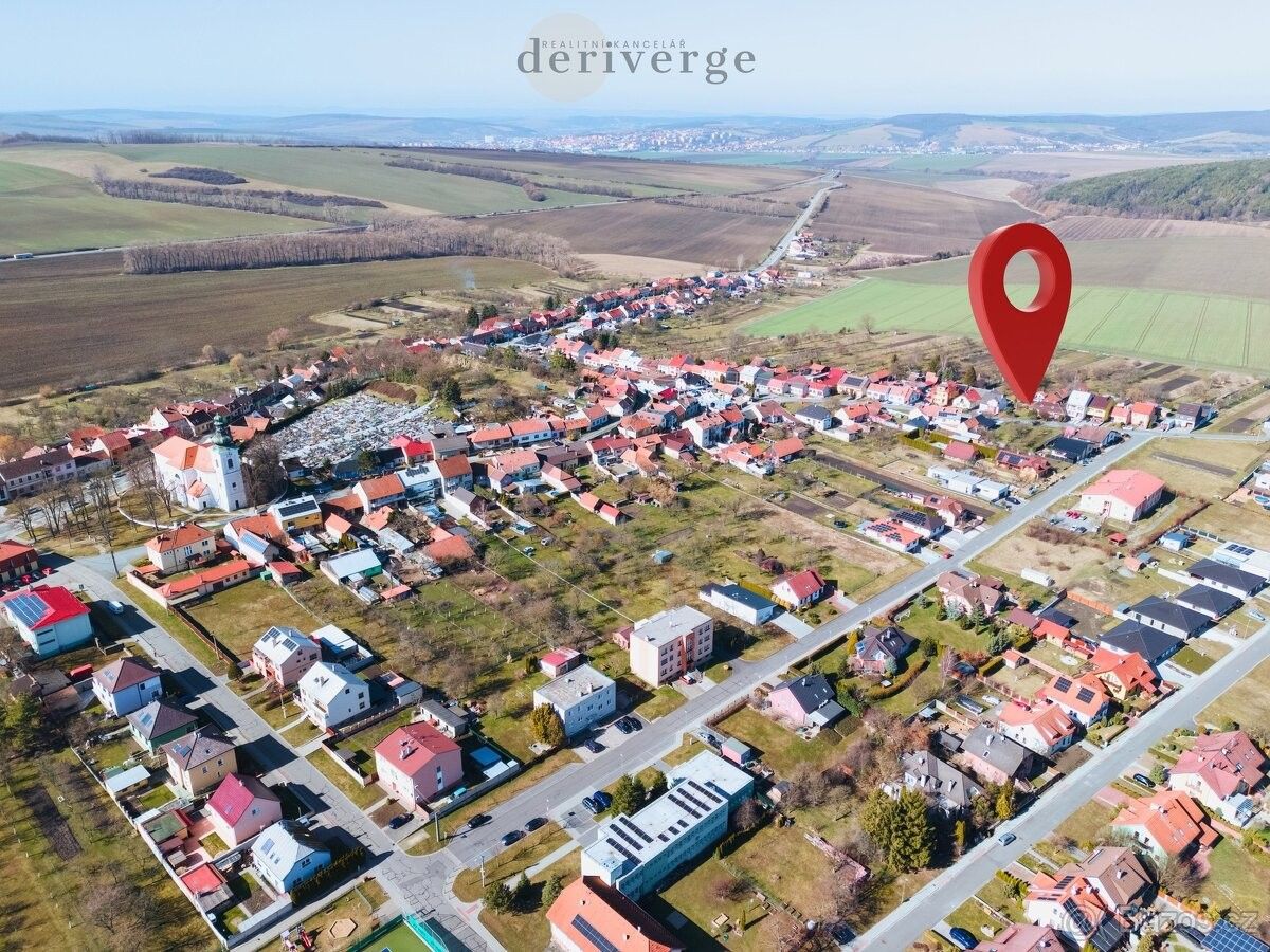 Prodej pozemek pro bydlení - Bánov u Uherského Brodu, 687 54