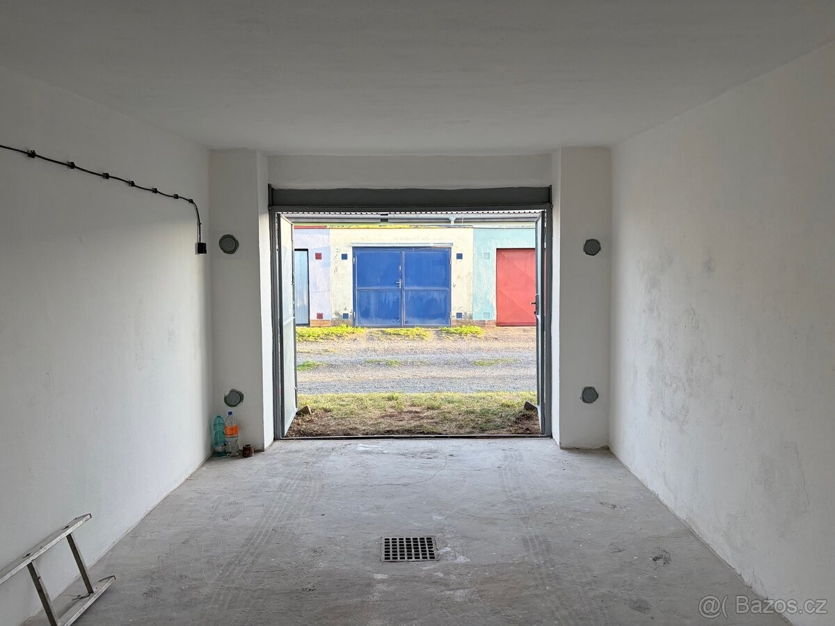 Garáž · Svitavy, 568 02 - 3