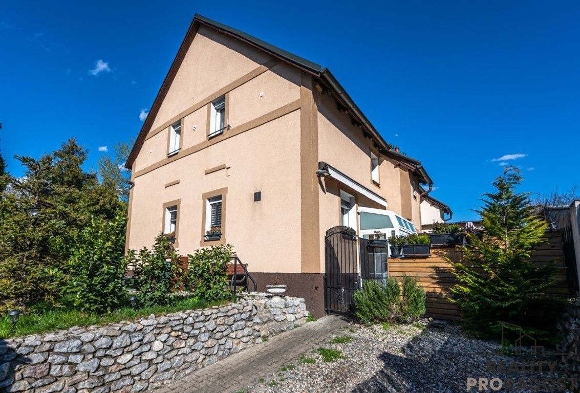 Rodinné domy, Nad Zlíchovem, Praha Hlubočepy, 182 m² - 2