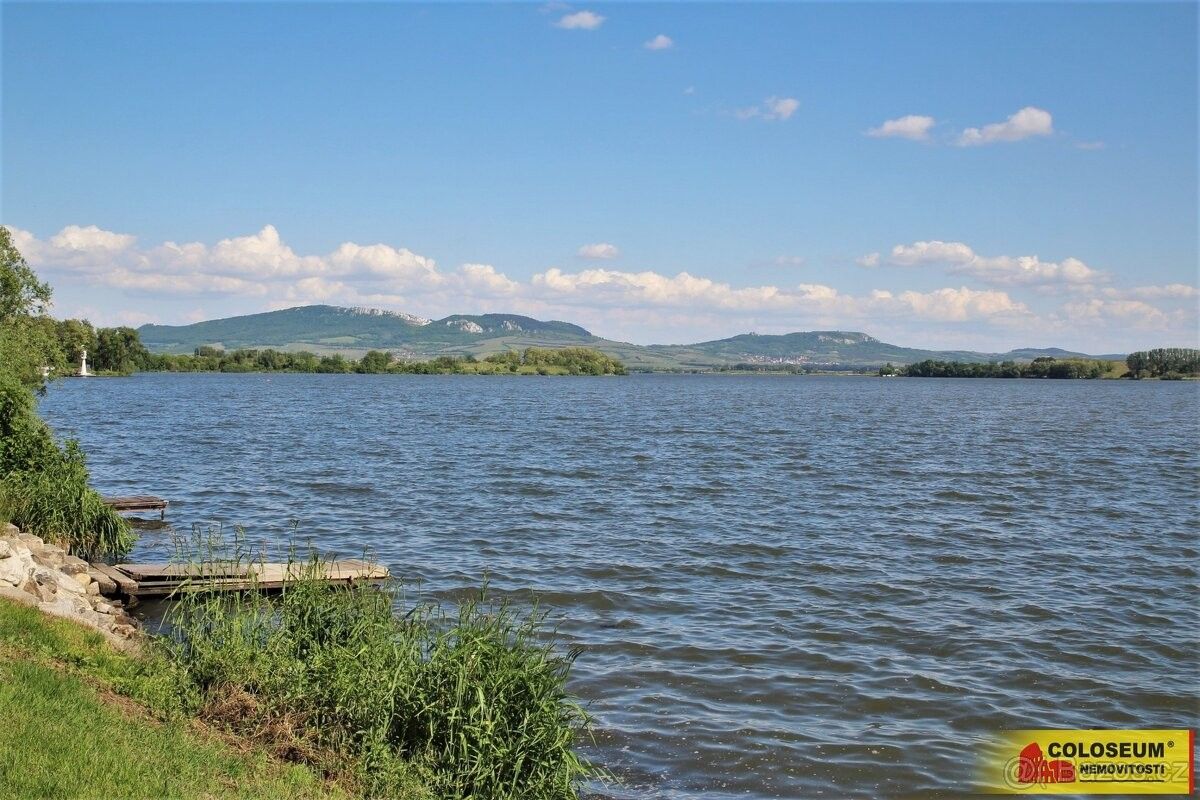 Prodej pozemek pro bydlení - Březí u Mikulova, 691 81