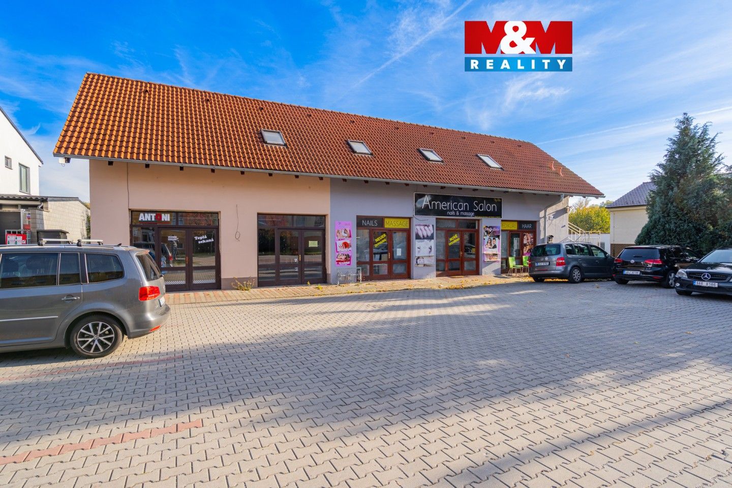 Obchodní prostory, třída Čsl. legií, České Velenice, 80 m²