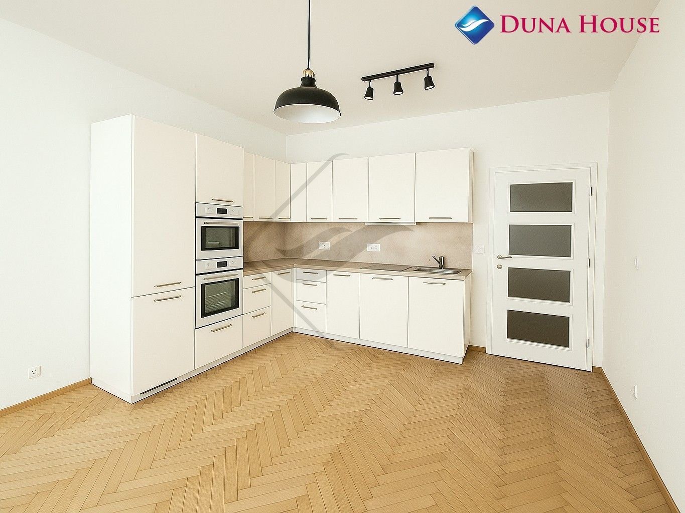 2+kk, Holandská, Praha, 49 m² - 1