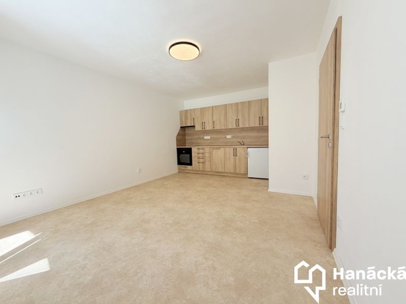 Pronájem byt 1+kk - Přerovská  , Bystřice pod Hostýnem, 30 m² - 5