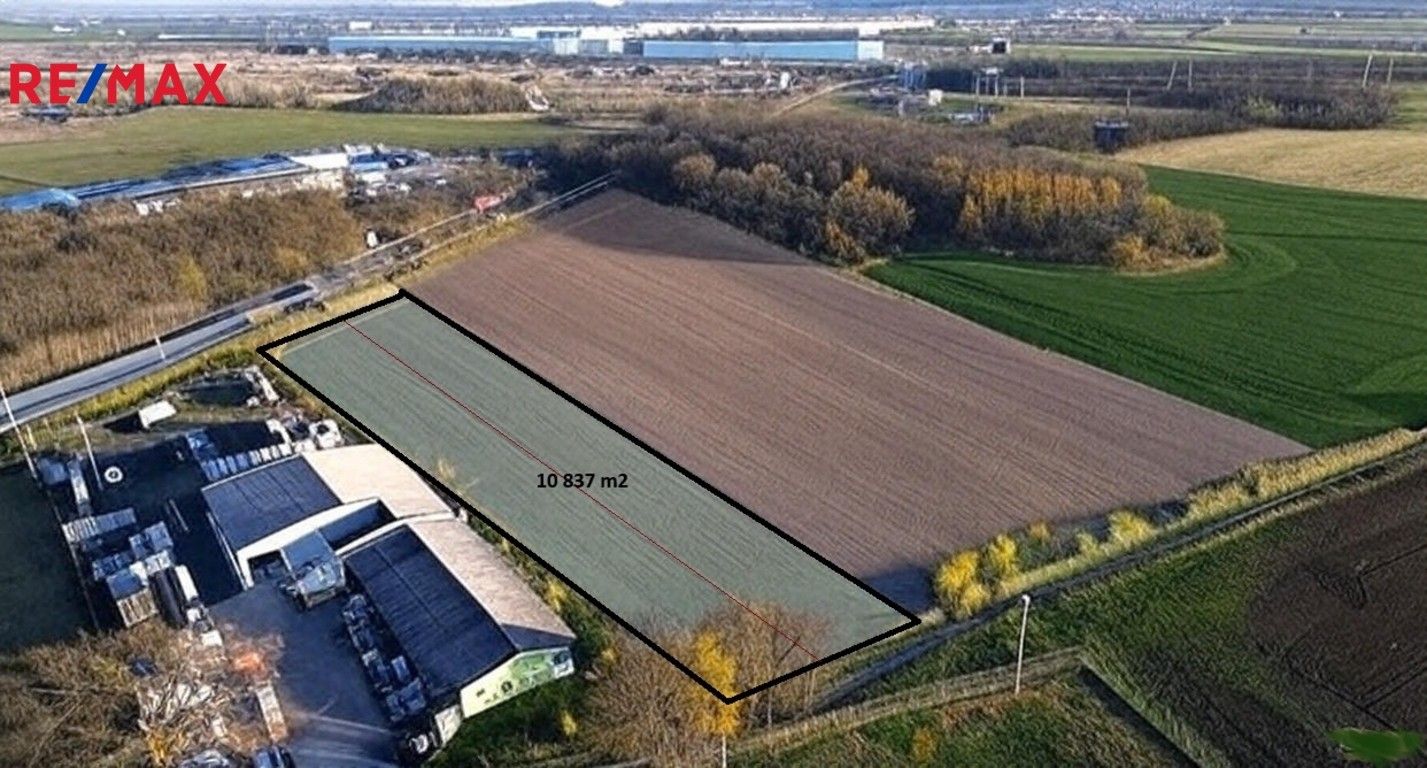 Komerční pozemky, Veltrusy, 10 m²