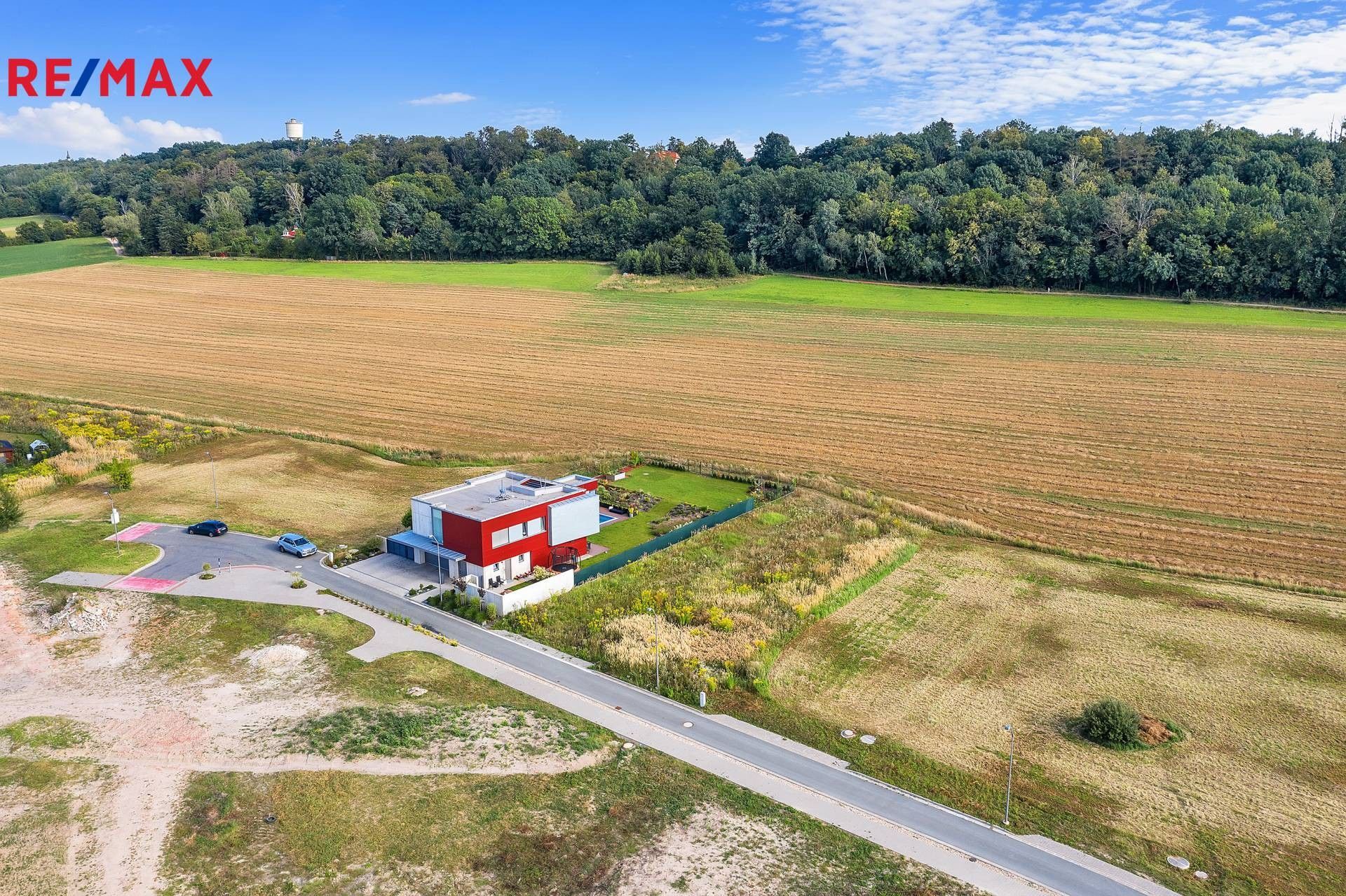Prodej pozemek pro bydlení - Hradec Králové, Česko, 1 273 m²