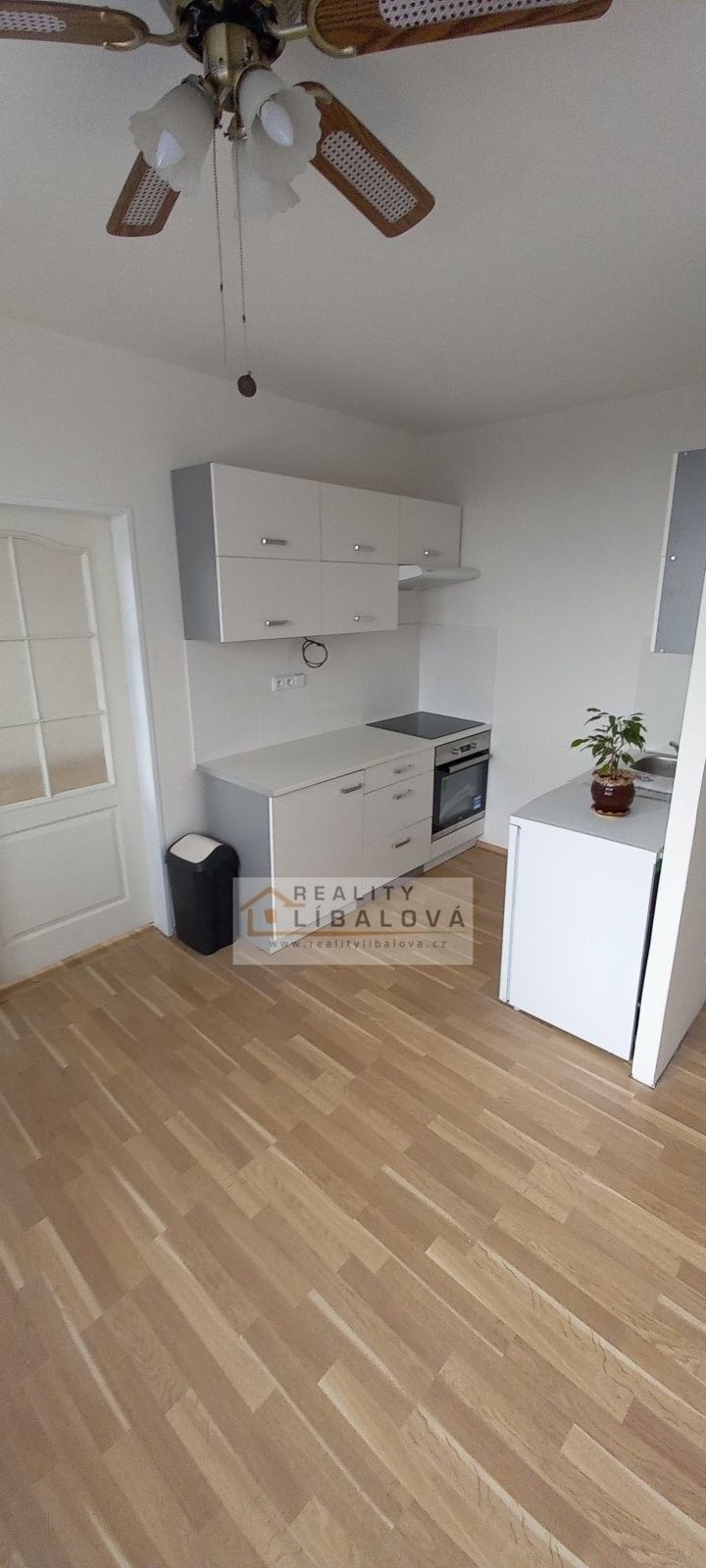 1+1, Karla Čapka, Krupka, 35 m² - 2