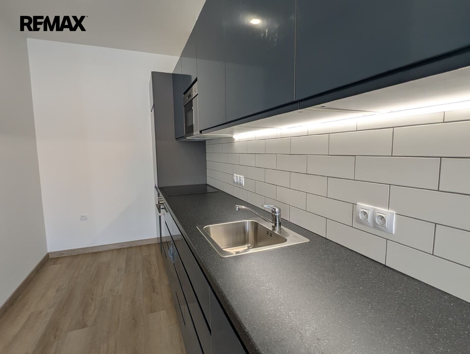 Pronájem byt 1+kk - Na louži 258, Praha Vršovice, 55 m² - 5
