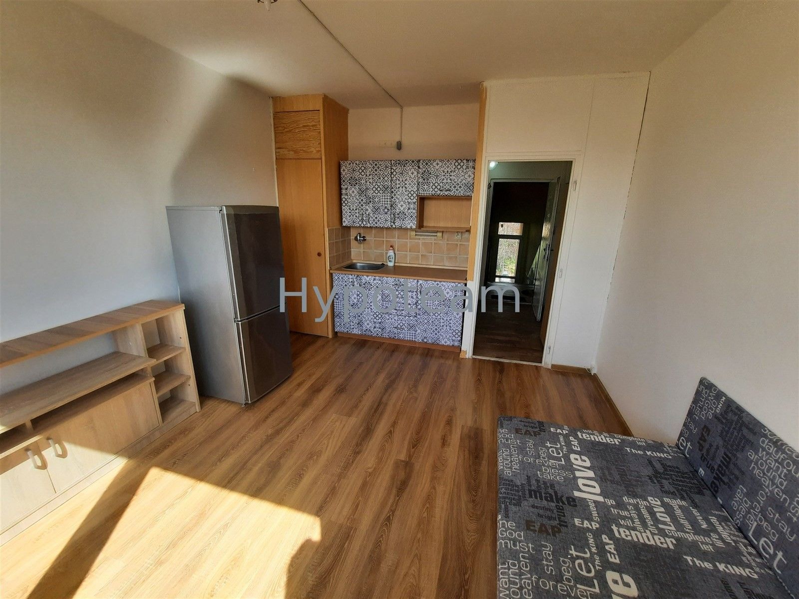 Pronájem byt 1+kk - SNP, Ústí nad Labem, 20 m²