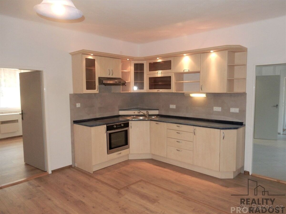 Pronájem byt - Řevničov, 270 54