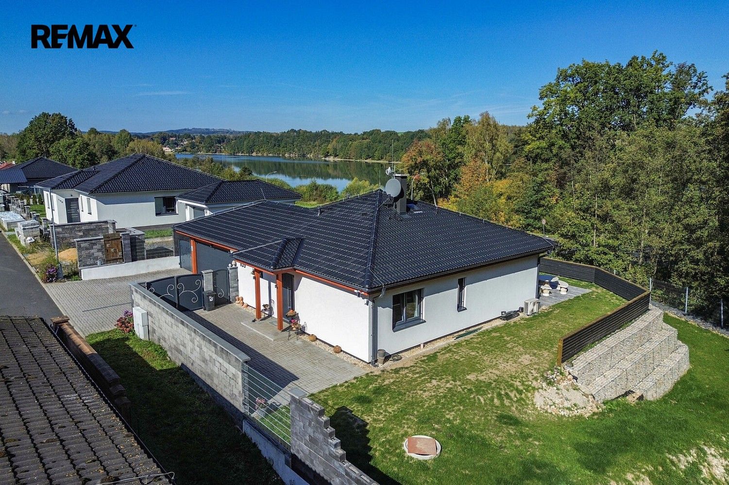 Rodinné domy, Pomezí nad Ohří, okres Cheb, 97 m² - 1