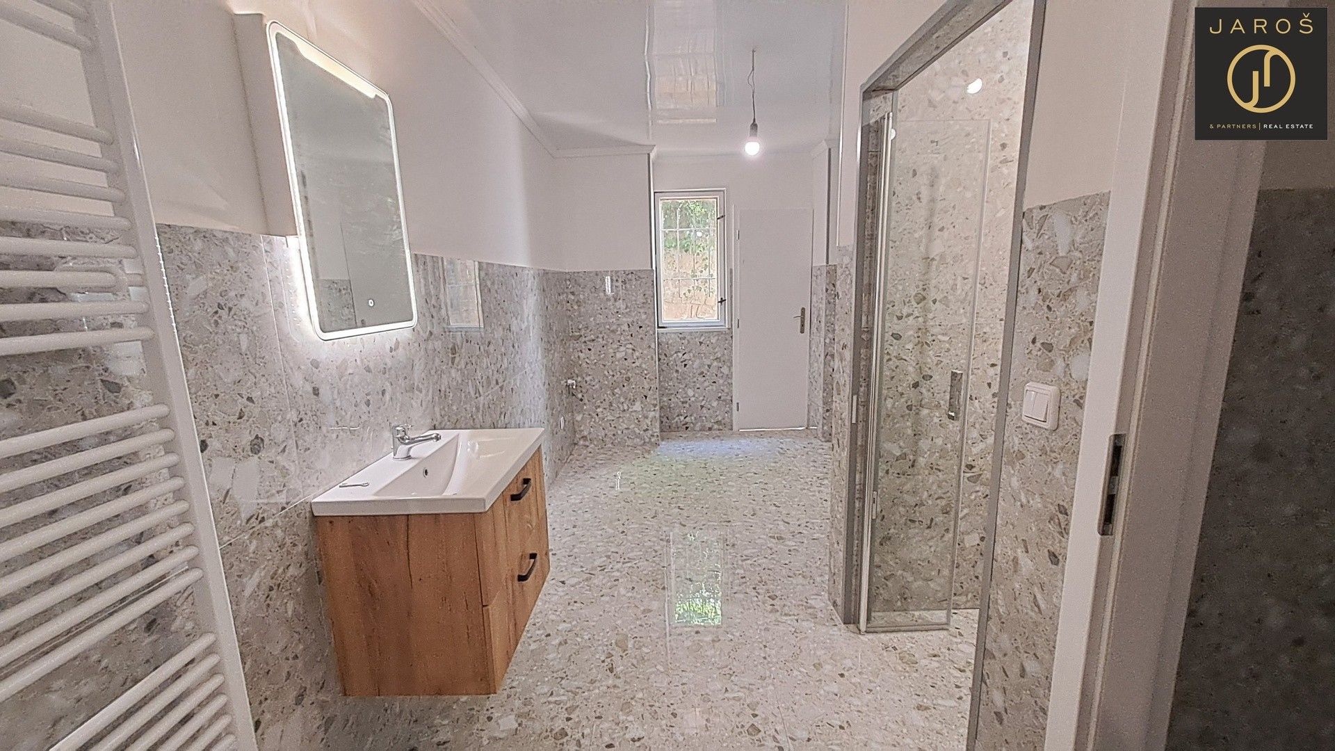 Byt 4+1 · 118 m² · Zámecký vrch, Karlovy Vary - 4