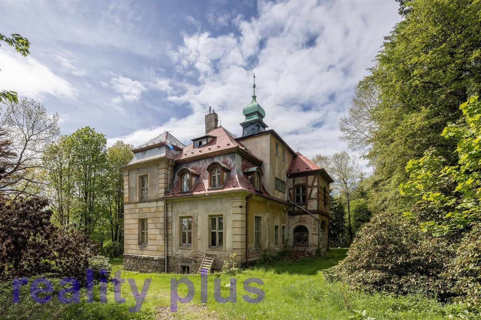 Prodej dům - Liberec Xv-Starý Harcov, 1 000 m²