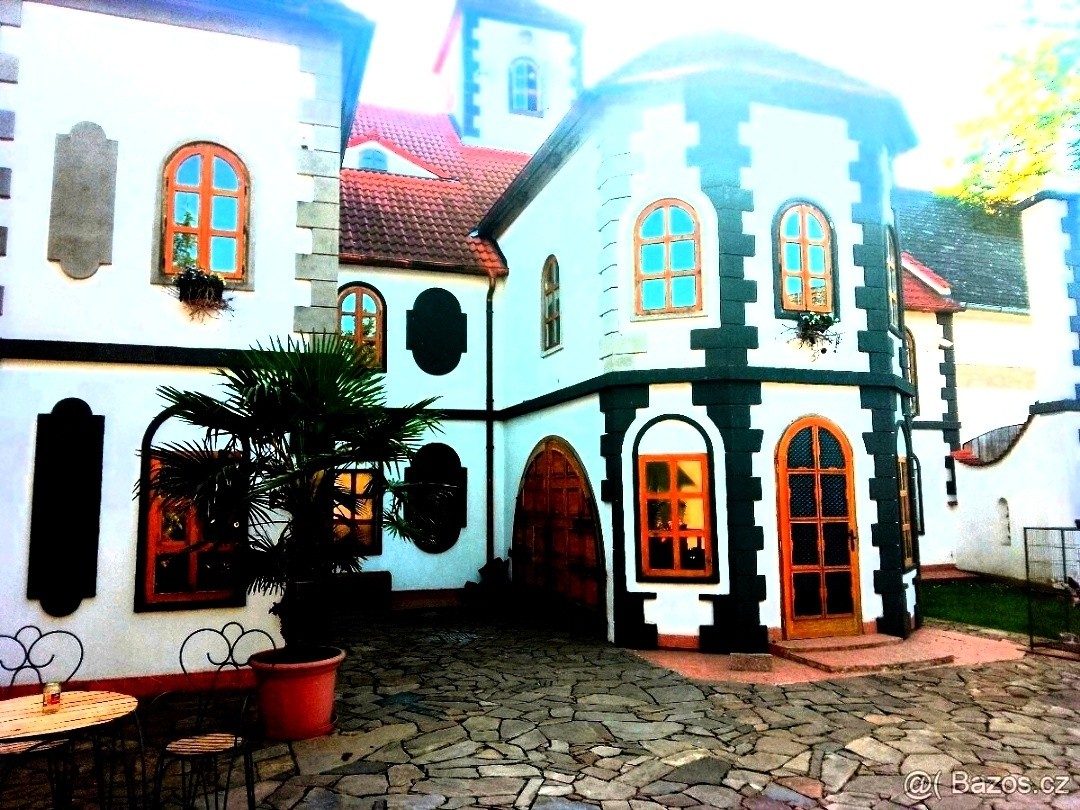 Rodinný dům, 2 000 m²