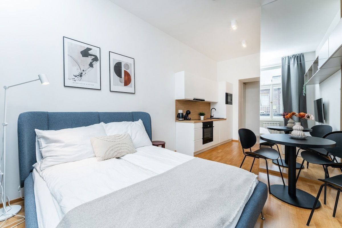 Byty, Příčná, Praha - Nové Město, 30 m² - 1