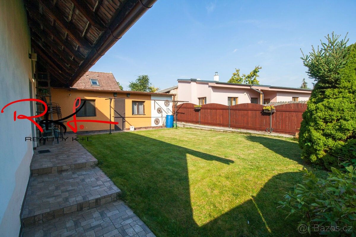 Prodej rodinný dům - Pečky, 289 11