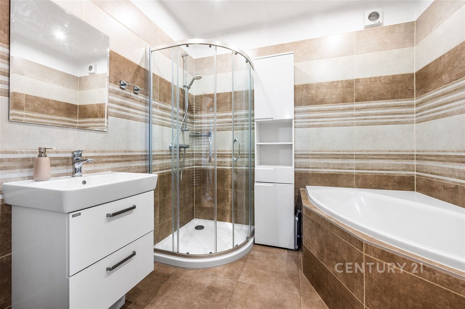 Byt 3+1 · 87 m² · Na Čampuli, Tlučná - 3