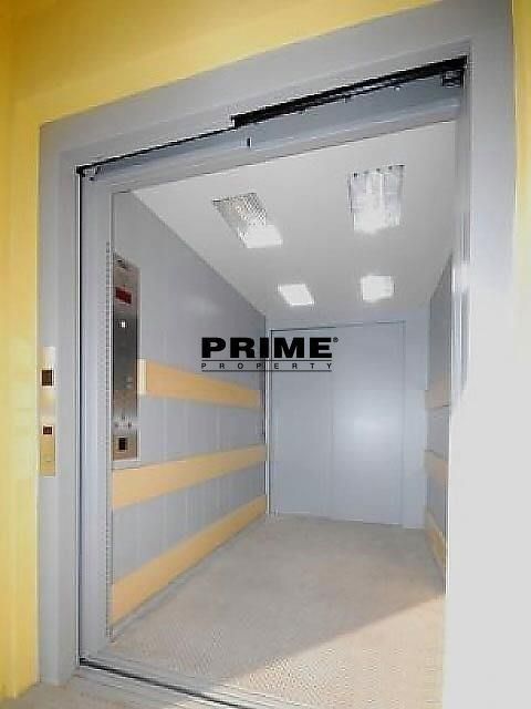 Pronájem sklad - Ve žlíbku 1800, Praha Horní Počernice, 21 m² - 5