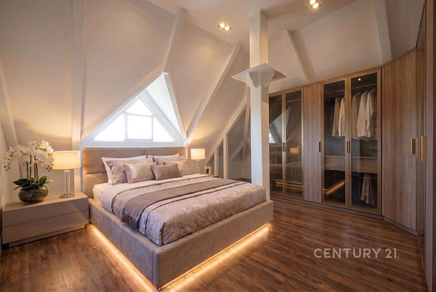 4+kk, Úvaly, okres Praha-východ, Středočeský kraj, 136 m² - 2