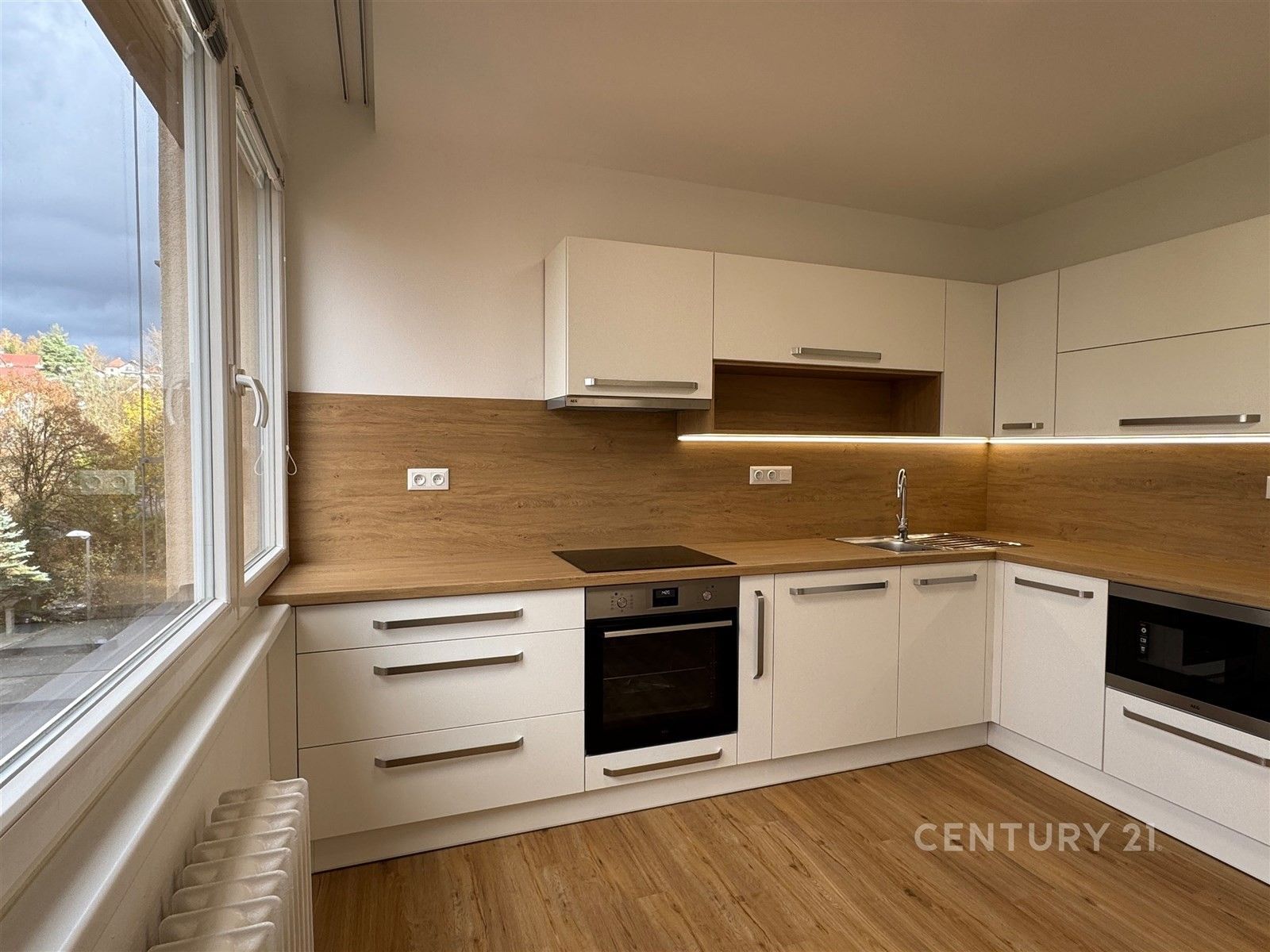 Pronájem byt 3+1 - Vodňanská, Liberec, 76 m²