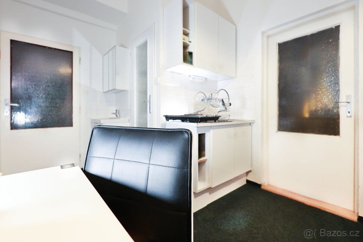 Prodej byt - Praha, 180 00