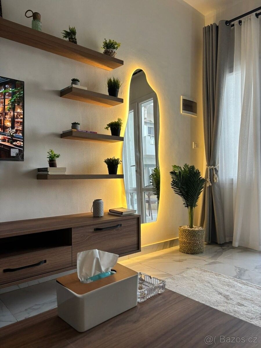 Prodej byt - 987 66, Zahraničí