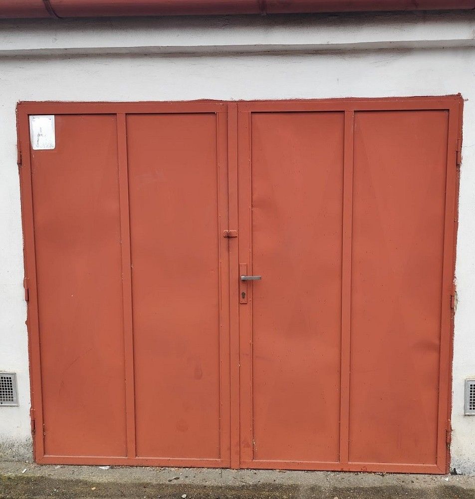 Garáž, 16 m²