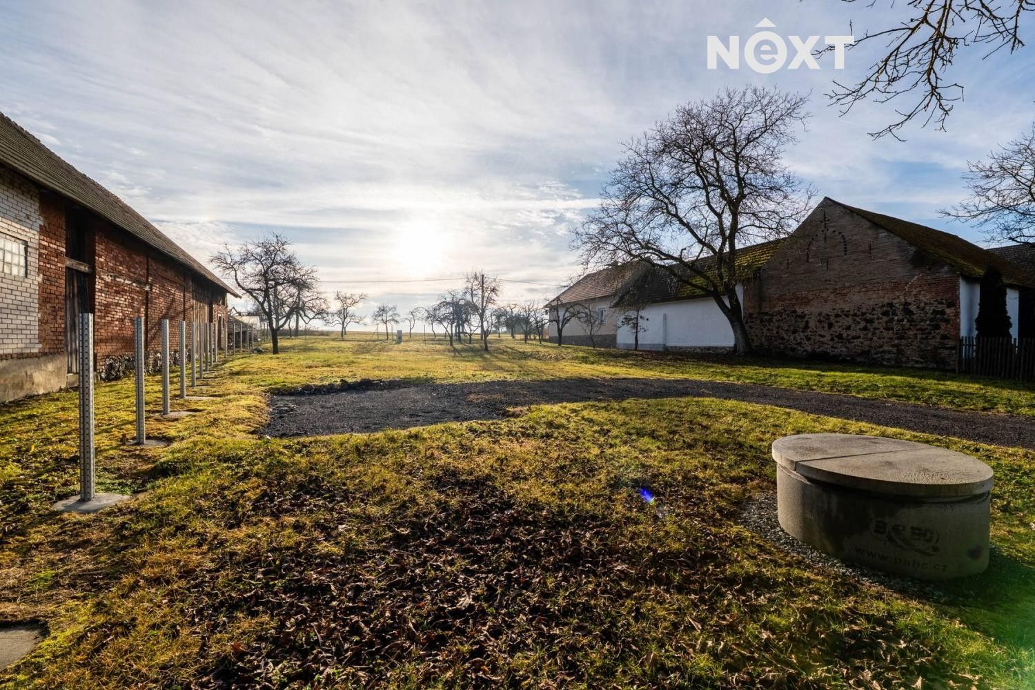 Zahrady, Nové Mitrovice