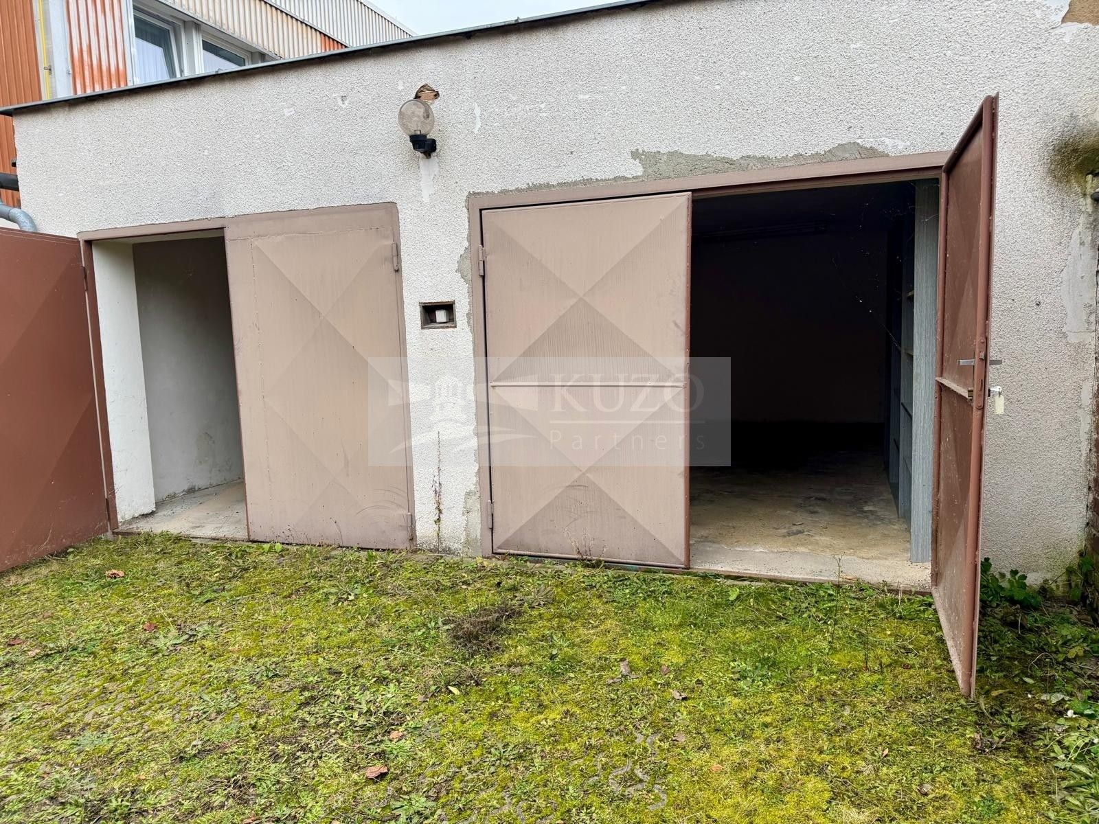 Pronájem garáž - Mladá Boleslav, 35 m²