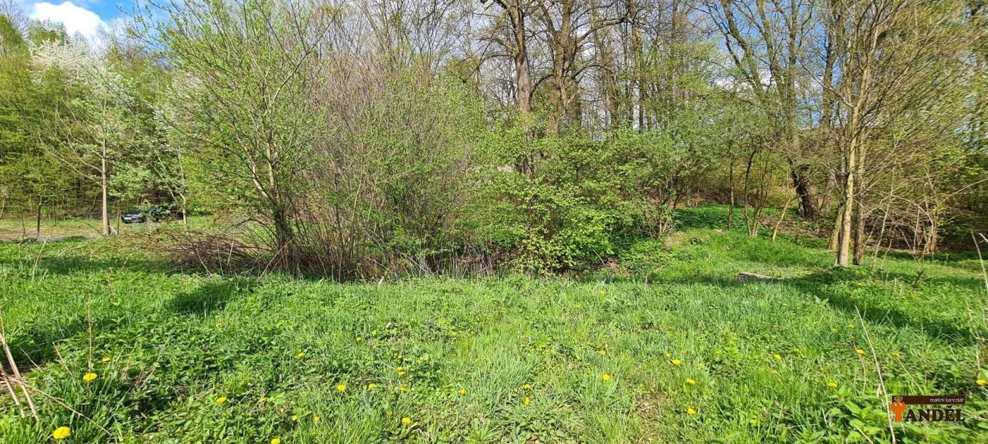 Zahrady, Pod Svahem, Havířov, 730 m²