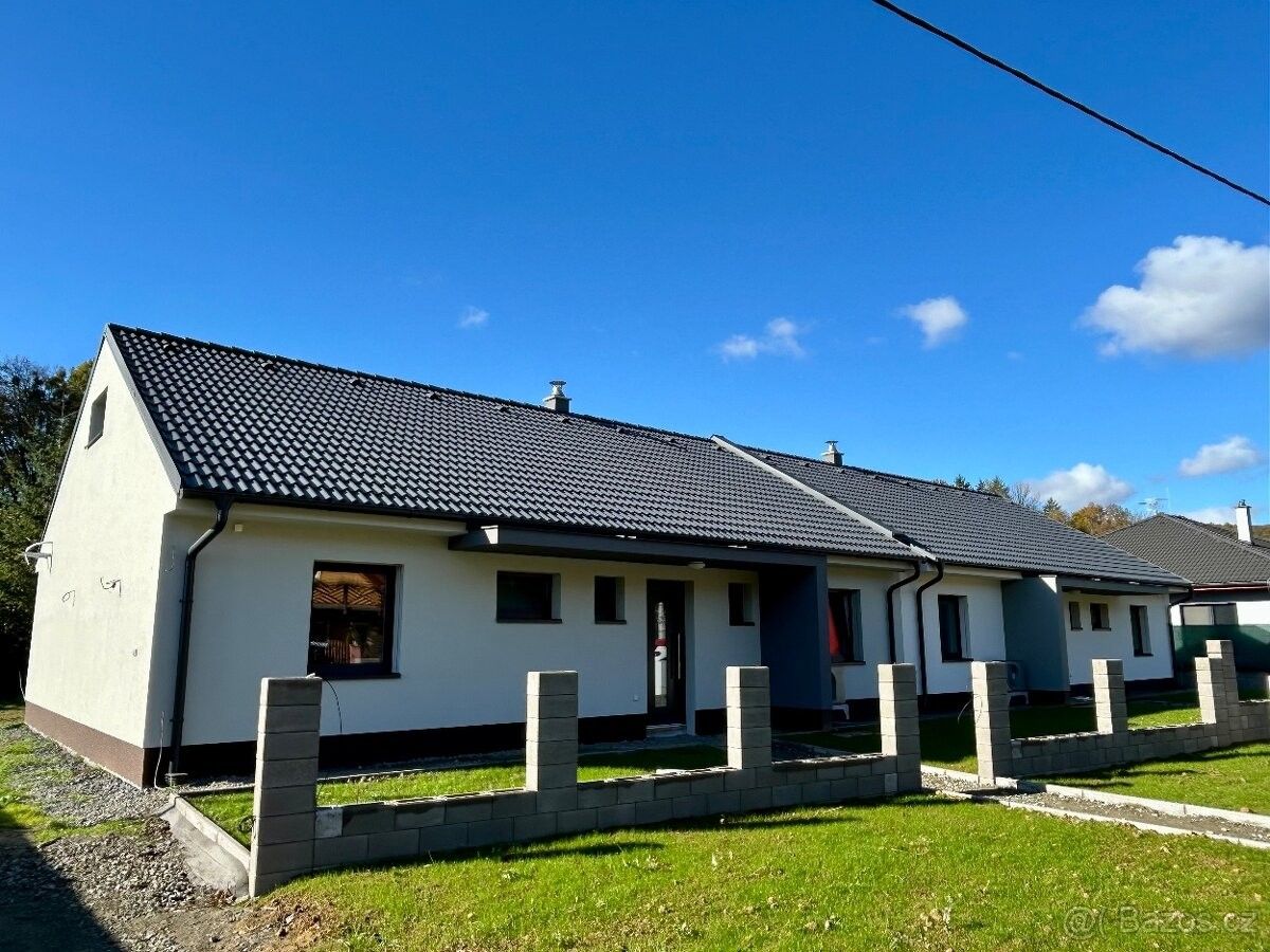 Prodej rodinný dům - Halenkovice, 763 63