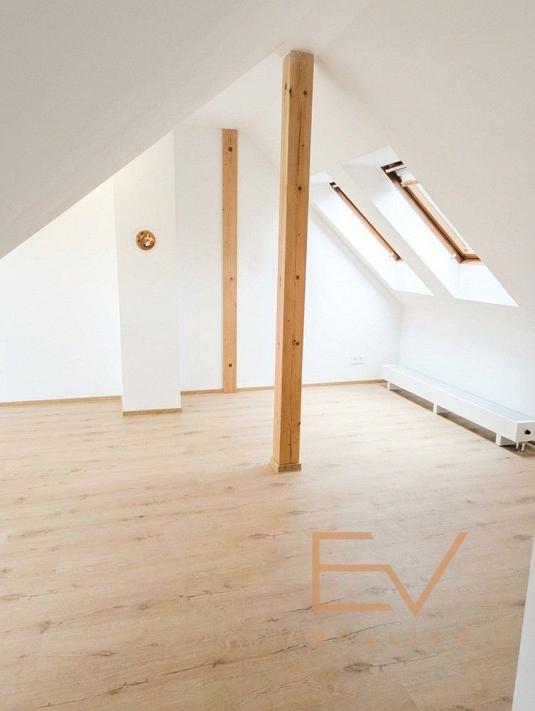 3+kk, Jeseniova, Praha 3 - Žižkov, 110 m² - 1