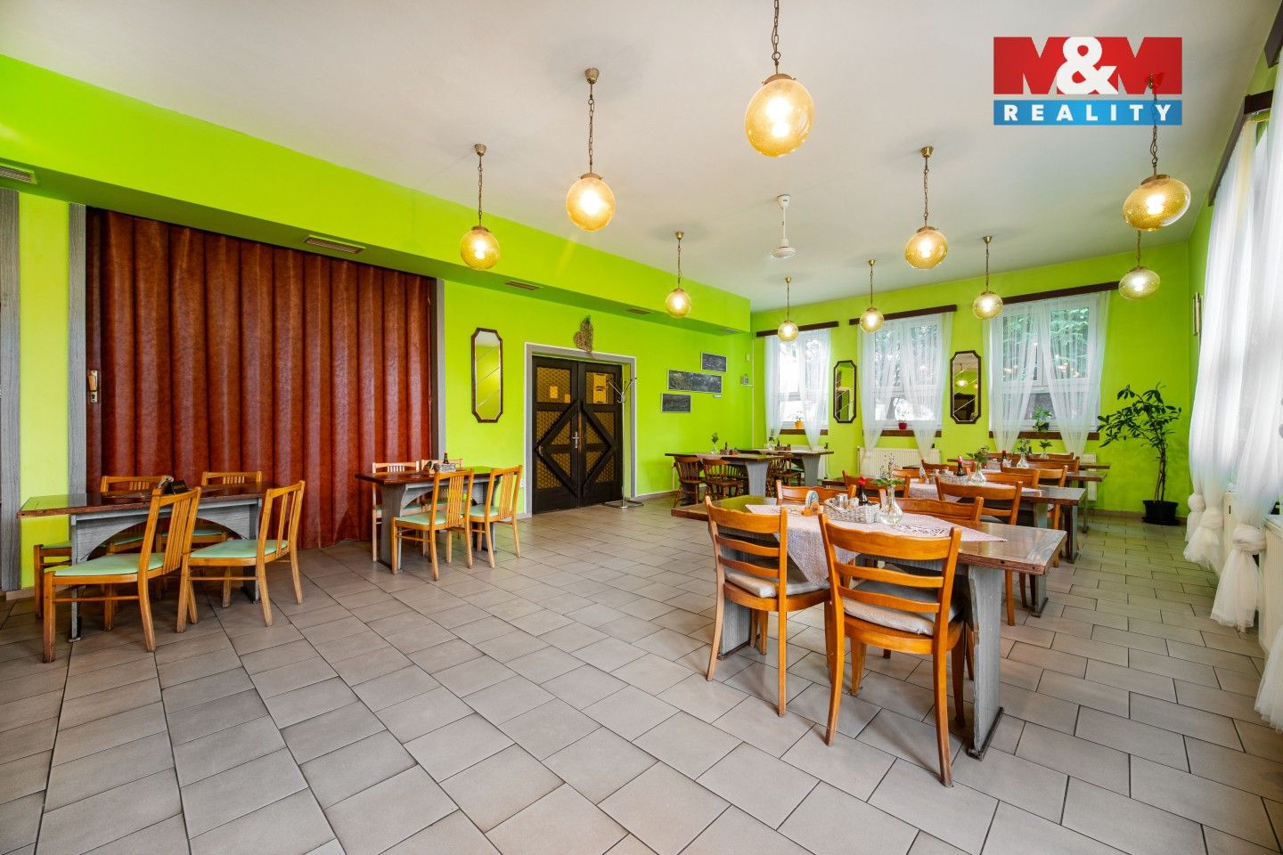 Ubytovací zařízení · 1 024 m² · Stradouň - 4