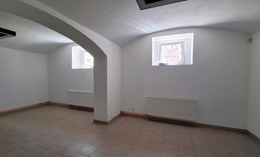 Obchodní prostory · 55 m² · Praha - Strašnice, okres Praha 10, Hlavní město Praha - 4