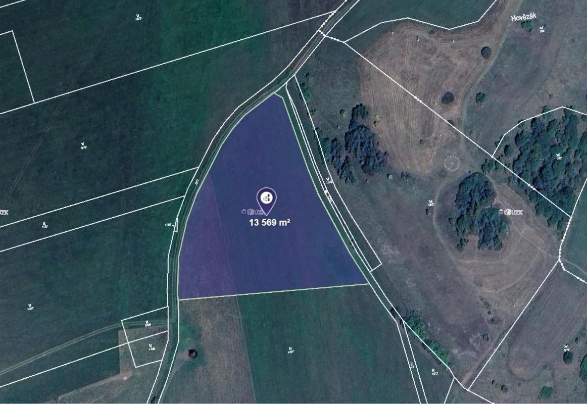 Louka, 13 569 m²