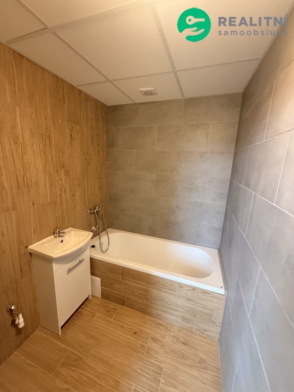 Prodej byt 2+1 - Chomutov, 61 m²