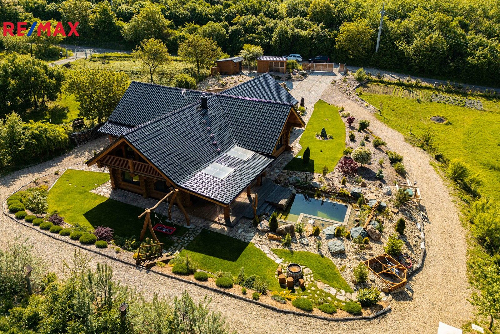 Prodej rodinný dům - Milešovice, 297 m²