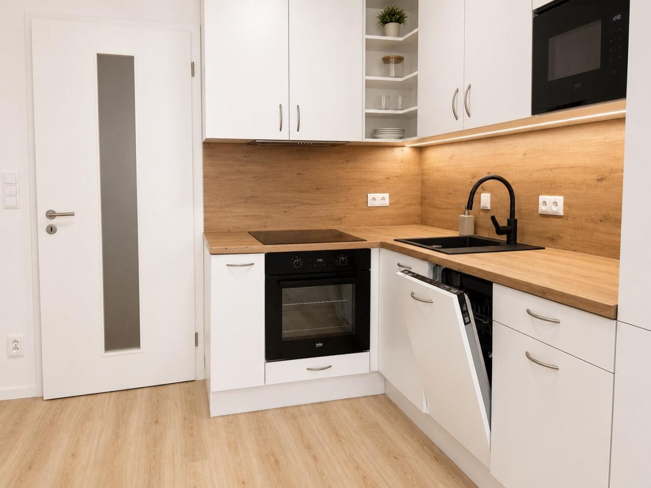 1+kk, Plzeňská, Praha, 26 m² - 2