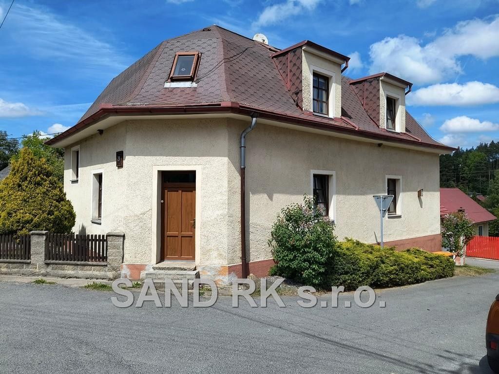 Ostatní, Pec, 211 m²