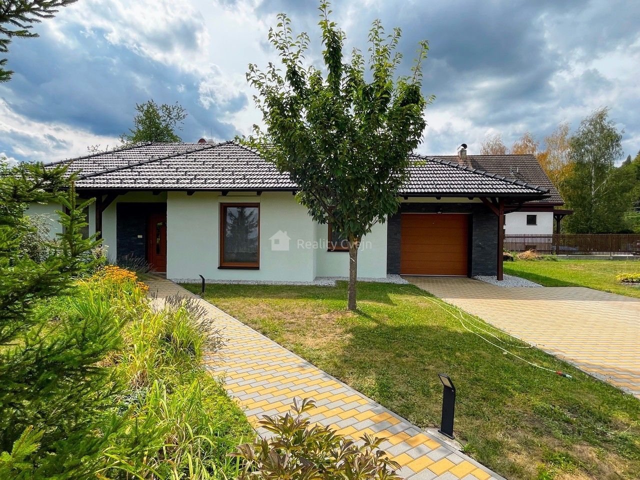 Rodinné domy, Nový Hrozenkov, 130 m² - 1