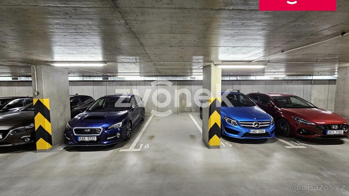 Garáže, Praha, 130 00