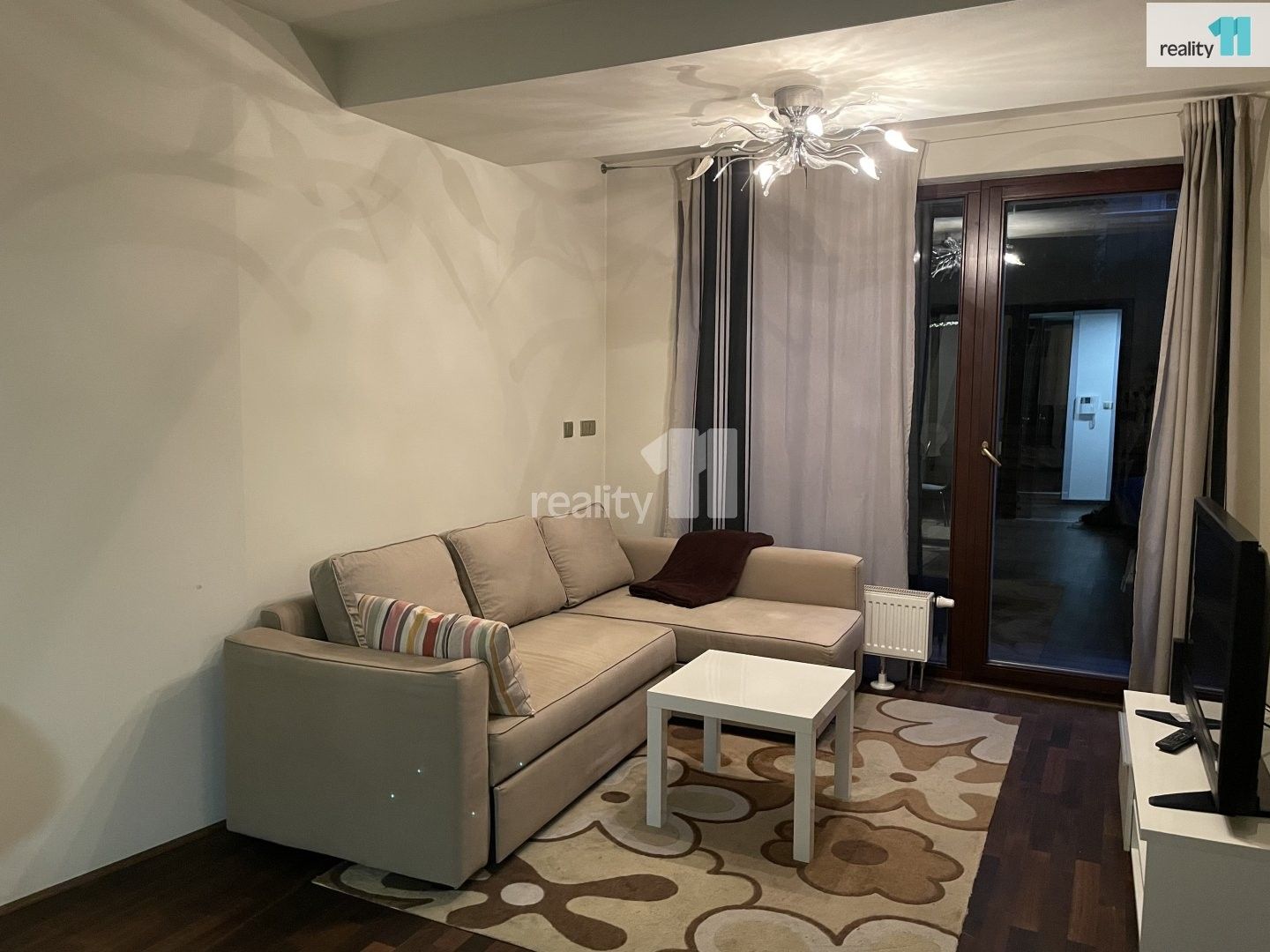Byt 2+kk · 46 m² · Služská, Praha - 3
