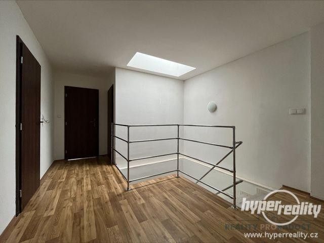 Prodej dům - Bystřice, 174 m²